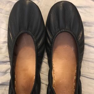 Black Tieks